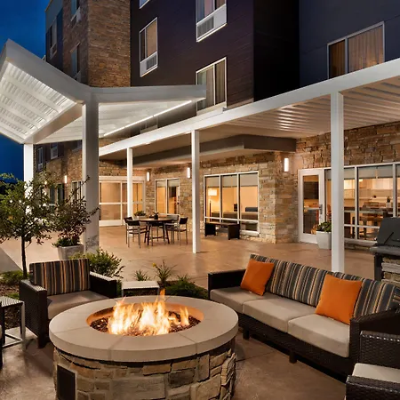 Towneplace Suites By Marriott Milwaukee Grafton-2
